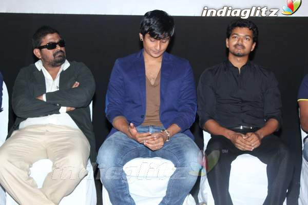 Vijay - Puneet Unveil 'Mugamoodi' Audio